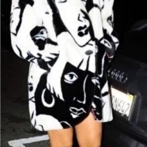 Vintage 1980’s Donnybrook  Rihanna blackandwhite faces faux fur Medium oversized